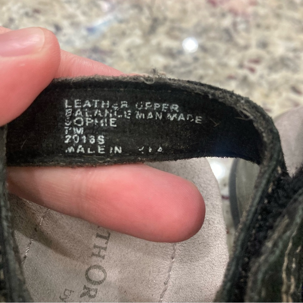 Earth Origins by earth black/gray Sophie sandals in size 7 Preowned Good Condt - Picture 4 of 11